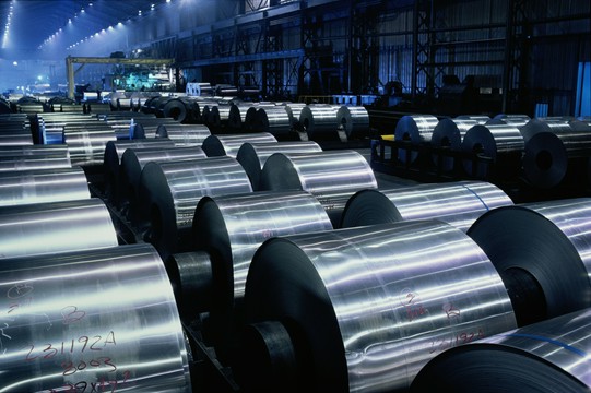 rolki aluminium w fabryce